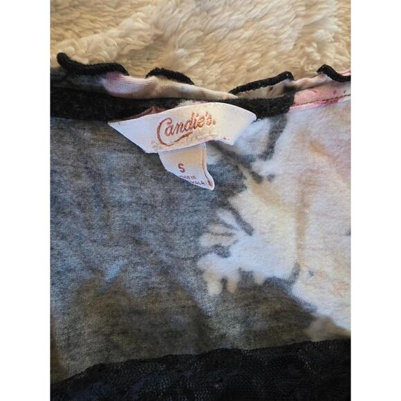 🌸 Candie’s Floral Lace Button Tee – Size Small - Picture 3 of 6